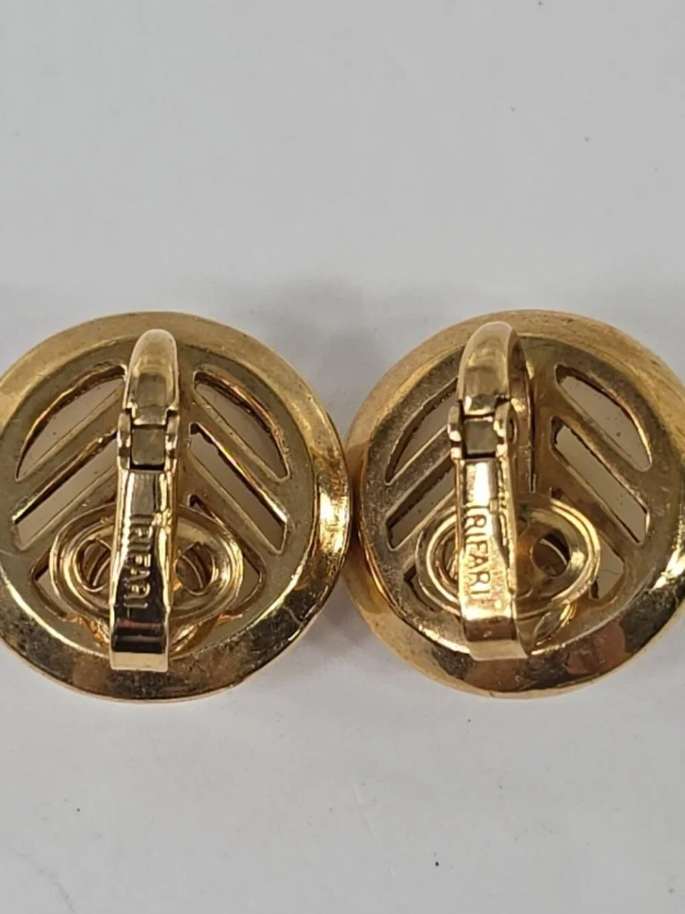 VINTAGE Trifari Gold Tone Faux Pearl Clip‑On Earrings Round Classic Signed......